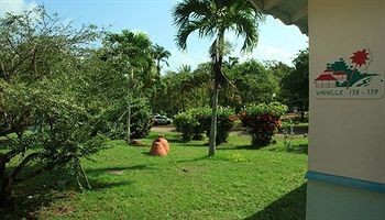 Imperatrice Village - Sur La 3* Les Trois-Ilets