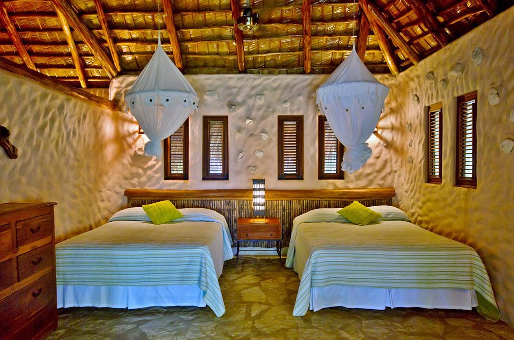 Natura Boutique & By Mint Cabarete