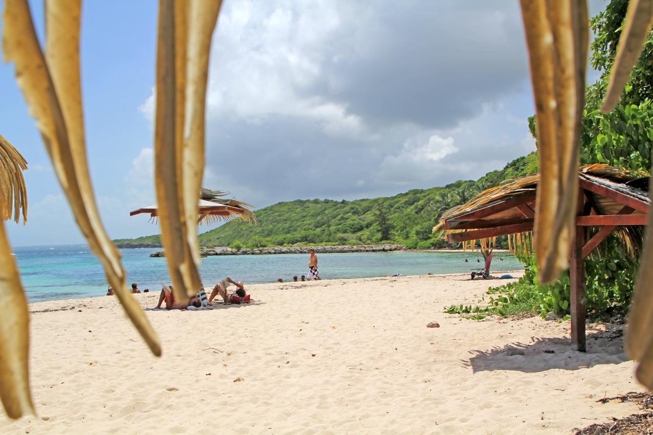 Anse Des Rochers