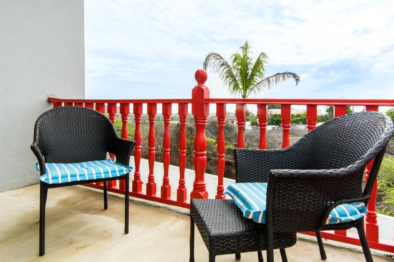 Advantage Curacao