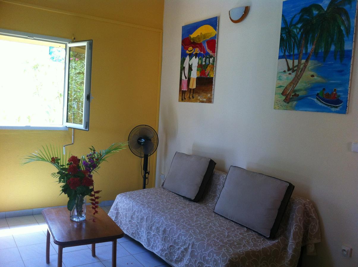 Aparthotel Au Village De Menard Saint-Louis