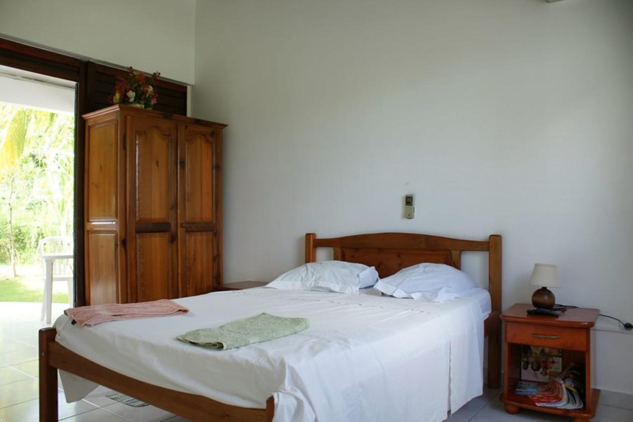 Guest house Au Jardin De Beausejour 3*