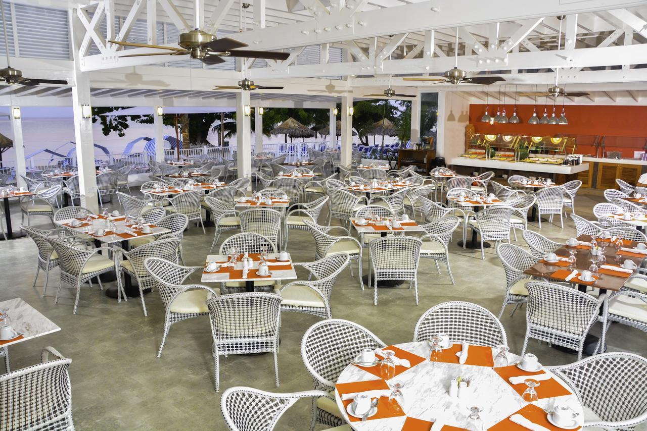 Grand Decameron Cornwall Beach, A Trademark All-Inclusive Resort
