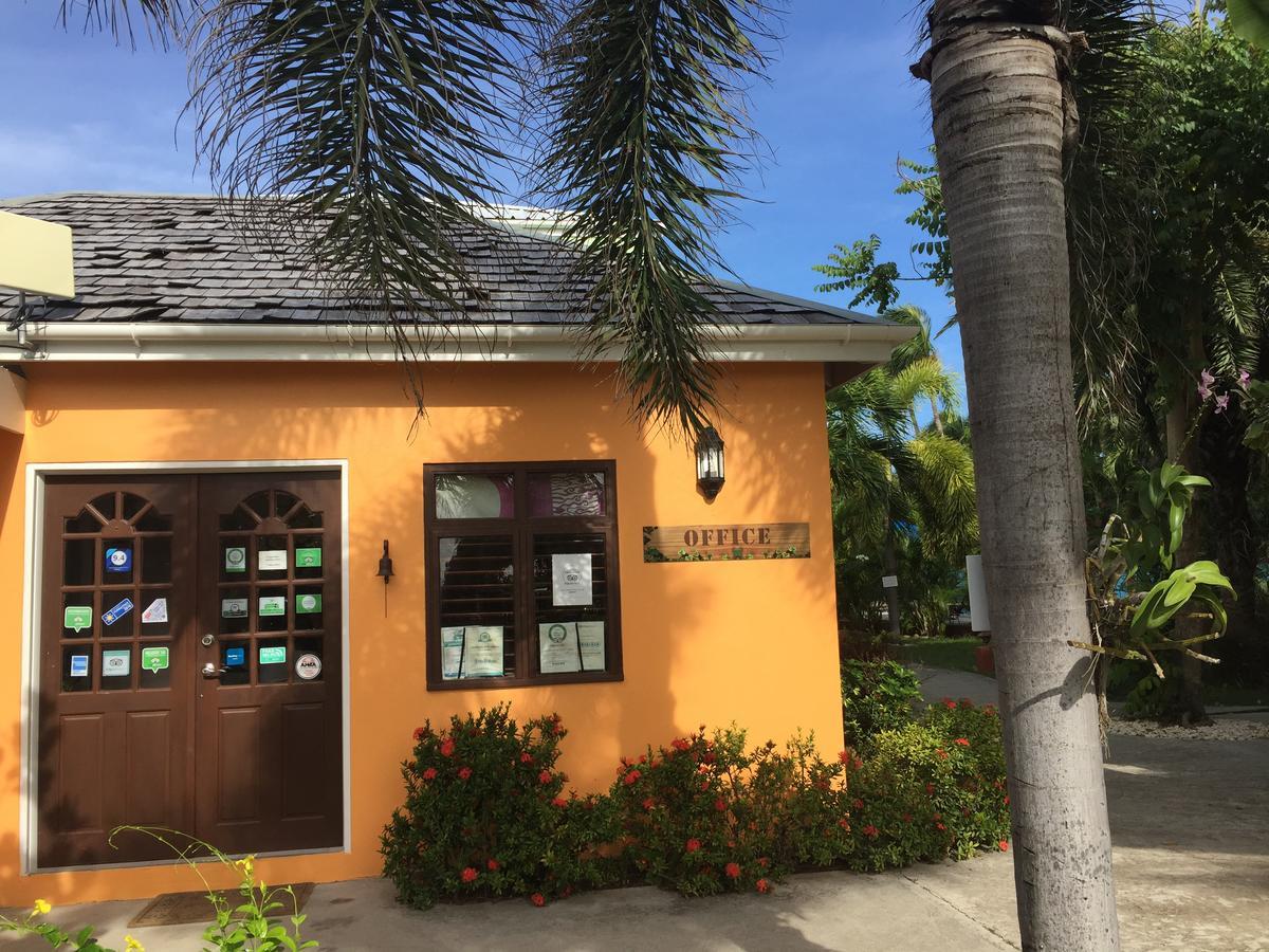 Buccaneer Club Aparthotel