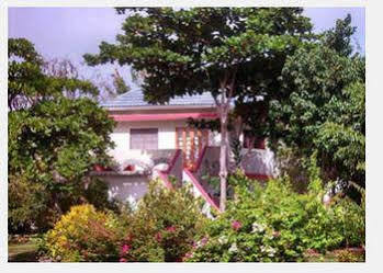 Coral Cove & Spa Hotel