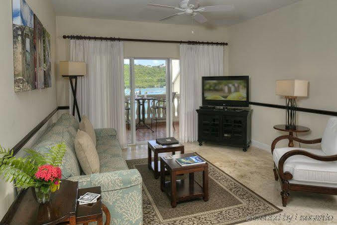 Hotel Grande Bay Cruz Bay