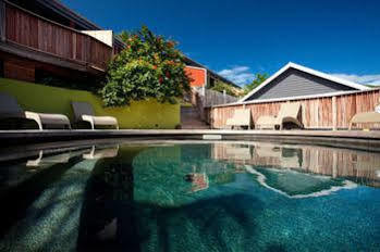 Karibuni Boutique (adults Only)