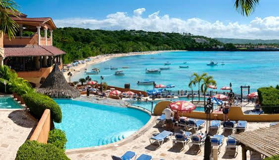 Hotel Topacio Azul & Deluxe Sosua