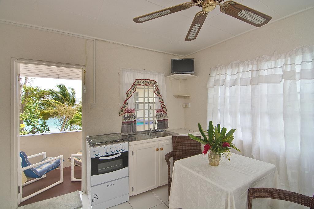 Keegan's Beachside Hotel,apartments And Hotel