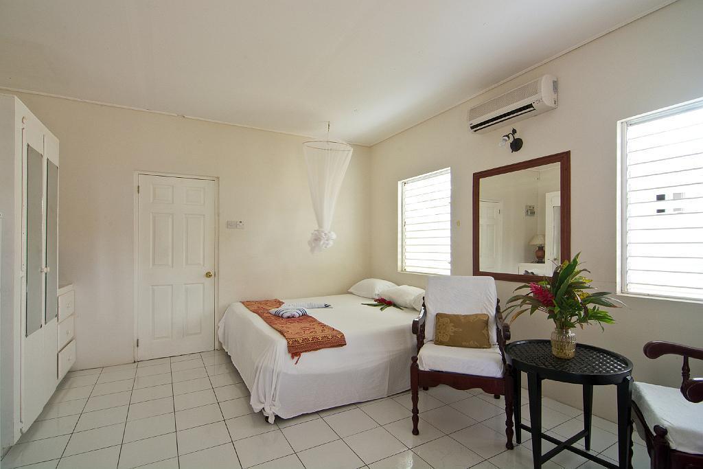 Keegan's Beachside Hotel,apartments And