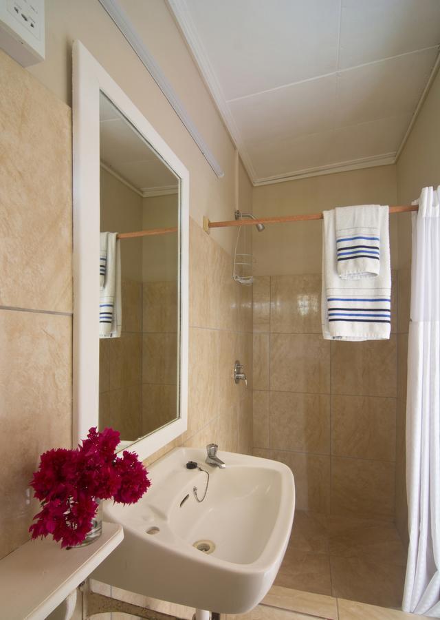 Keegan's Beachside Hotel,apartments And Hotel 2*