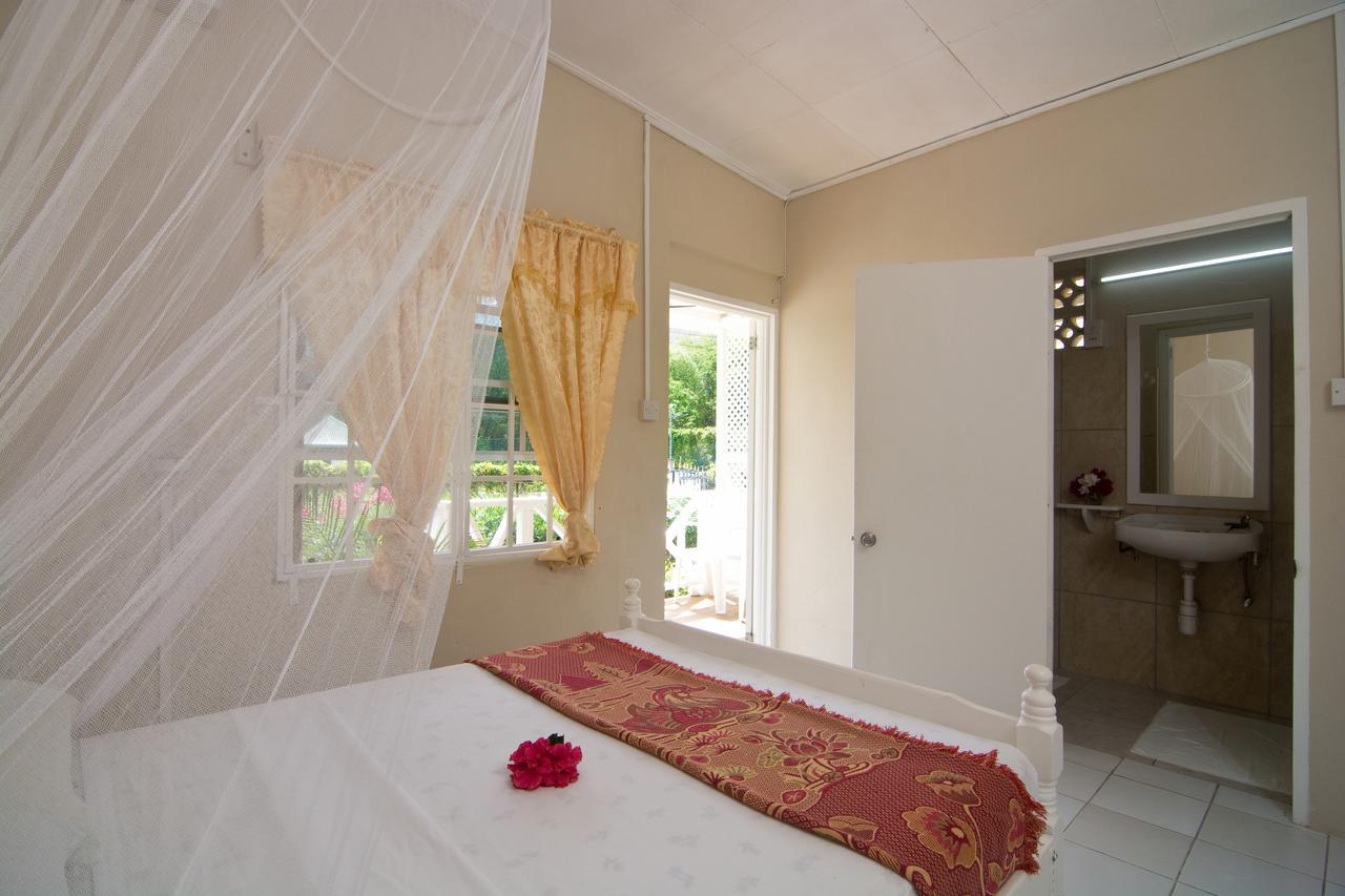 Keegan's Beachside Hotel,apartments And