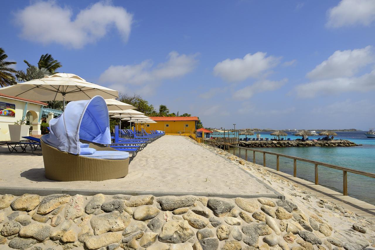 Divi Flamingo Resort