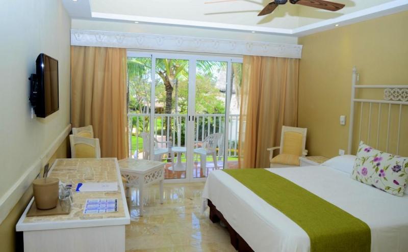 Resort Vik Cayena Beach All Inclusive 5*