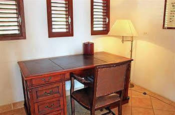 The Old Gin House 4* Oranjestad (Sint Eustatius)