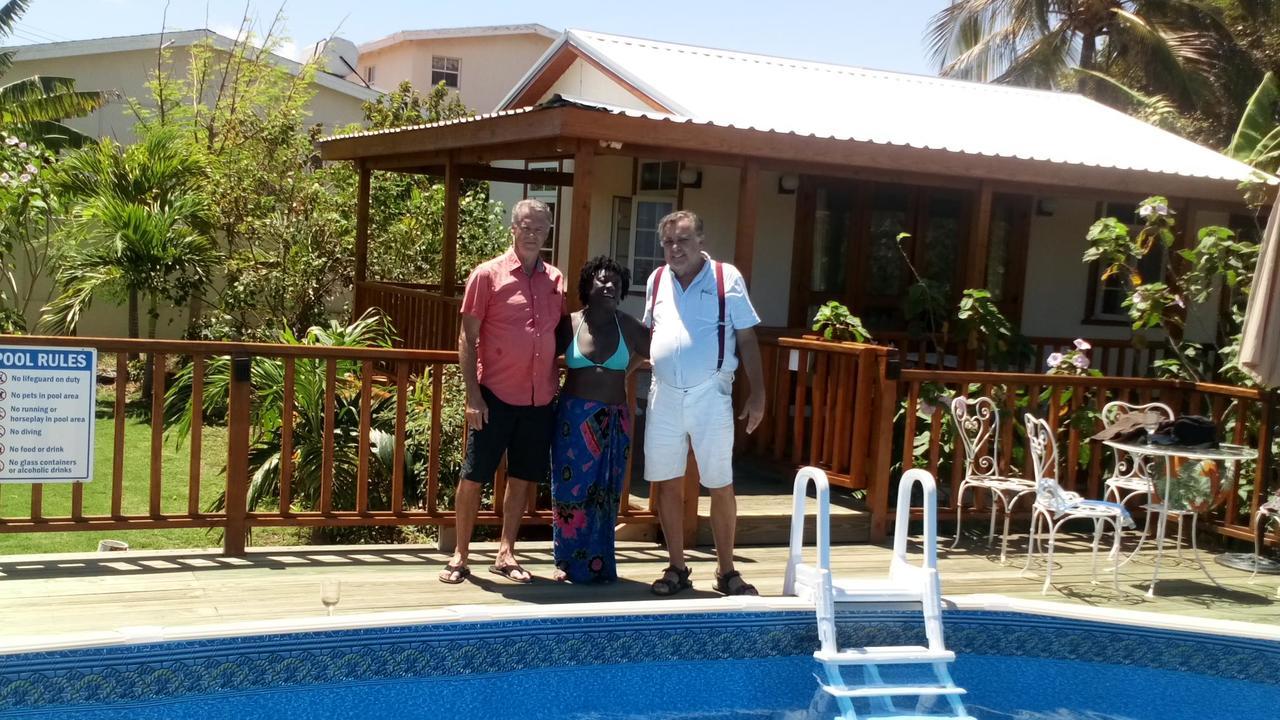 The Pool House * Saint Philip
