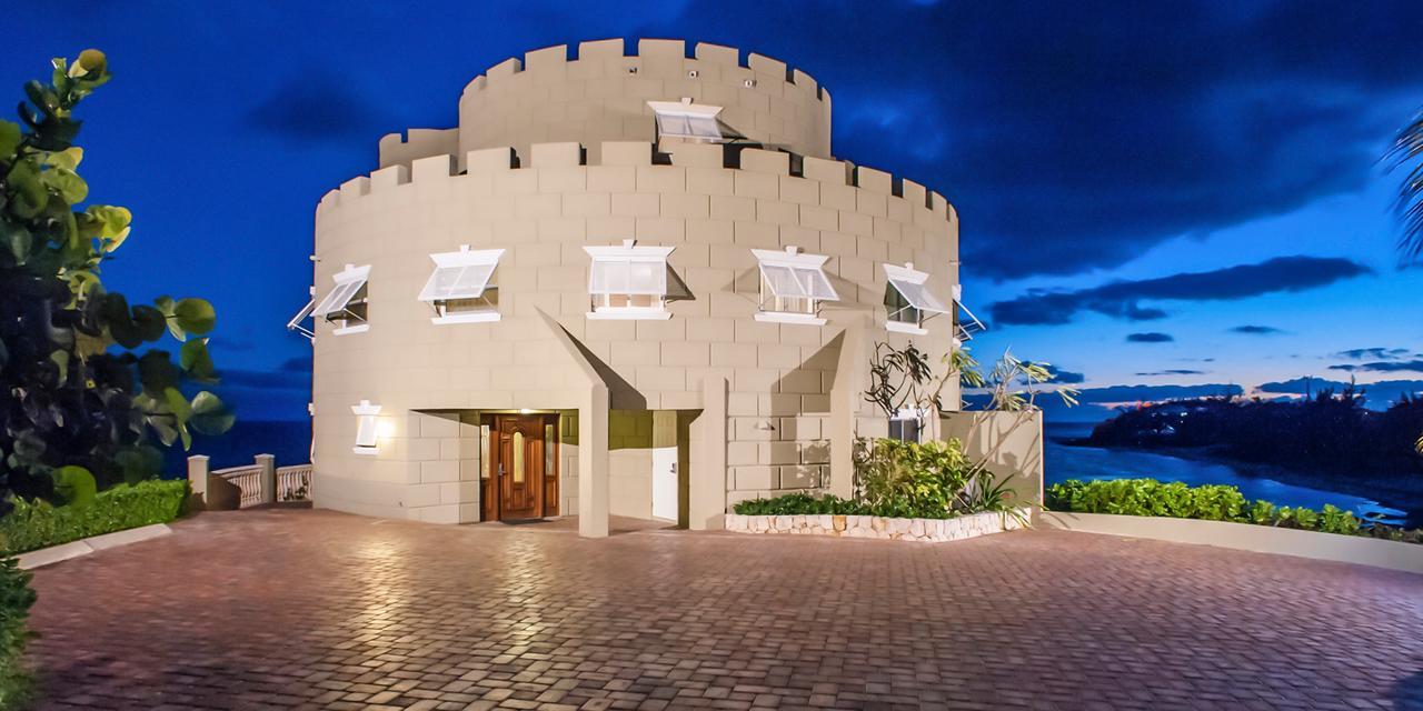 Pousada Cayman Castle *