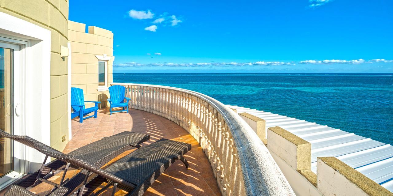 Cayman Castle * East End