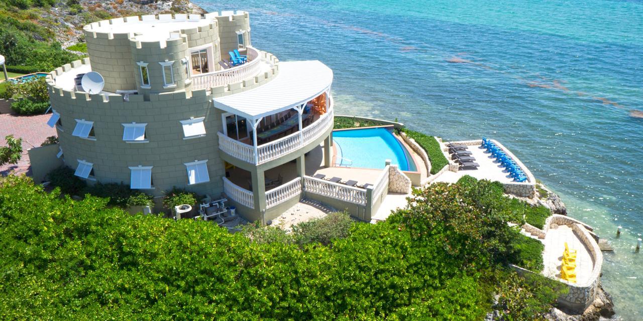 Pousada Cayman Castle *