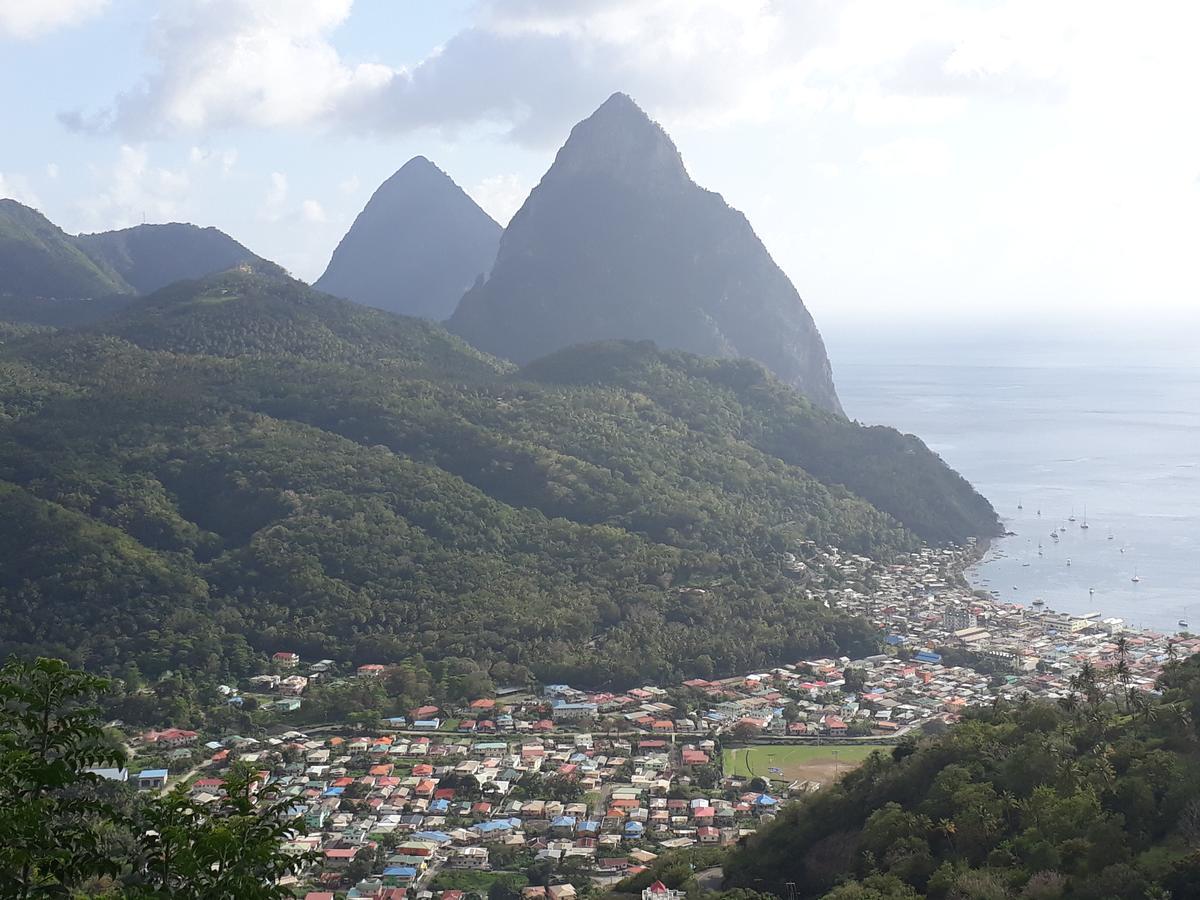 Amazon Pousada Soufrière