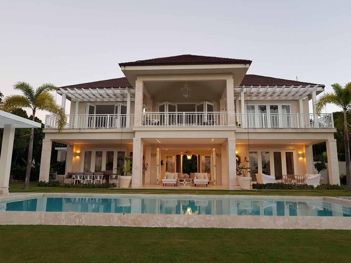 Villa, Hacienda B-23, & Club Villa *
