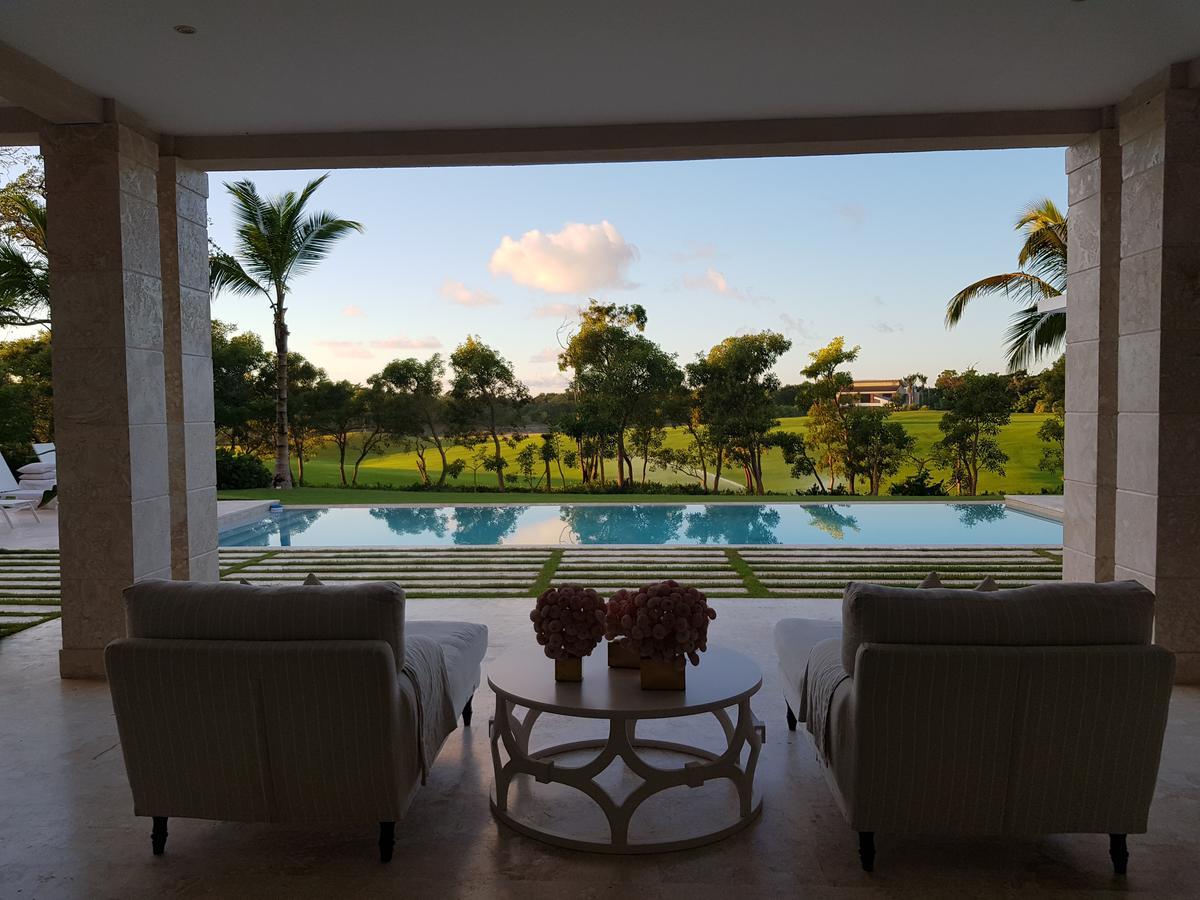 Villa, Hacienda B-23, & Club