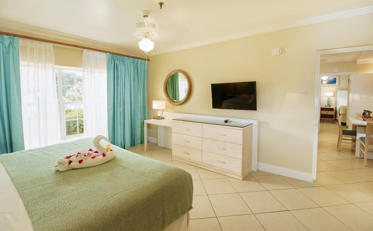 Resort Bay Gardens Beach & Spa 4*