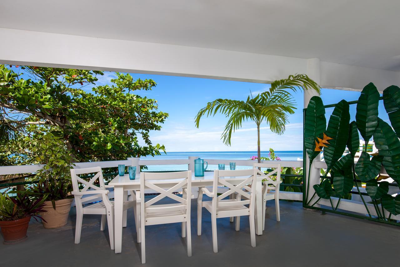 Hotel Beach House Condos, 3*