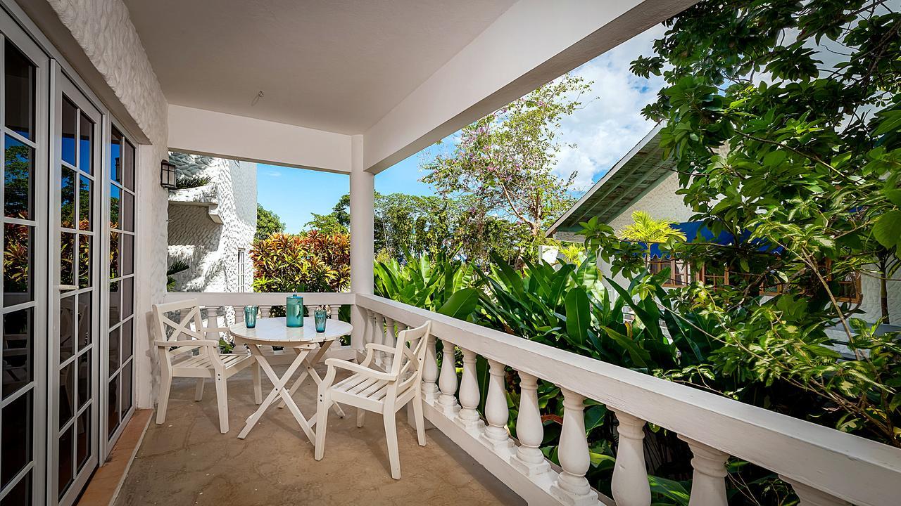 Beach House Condos,