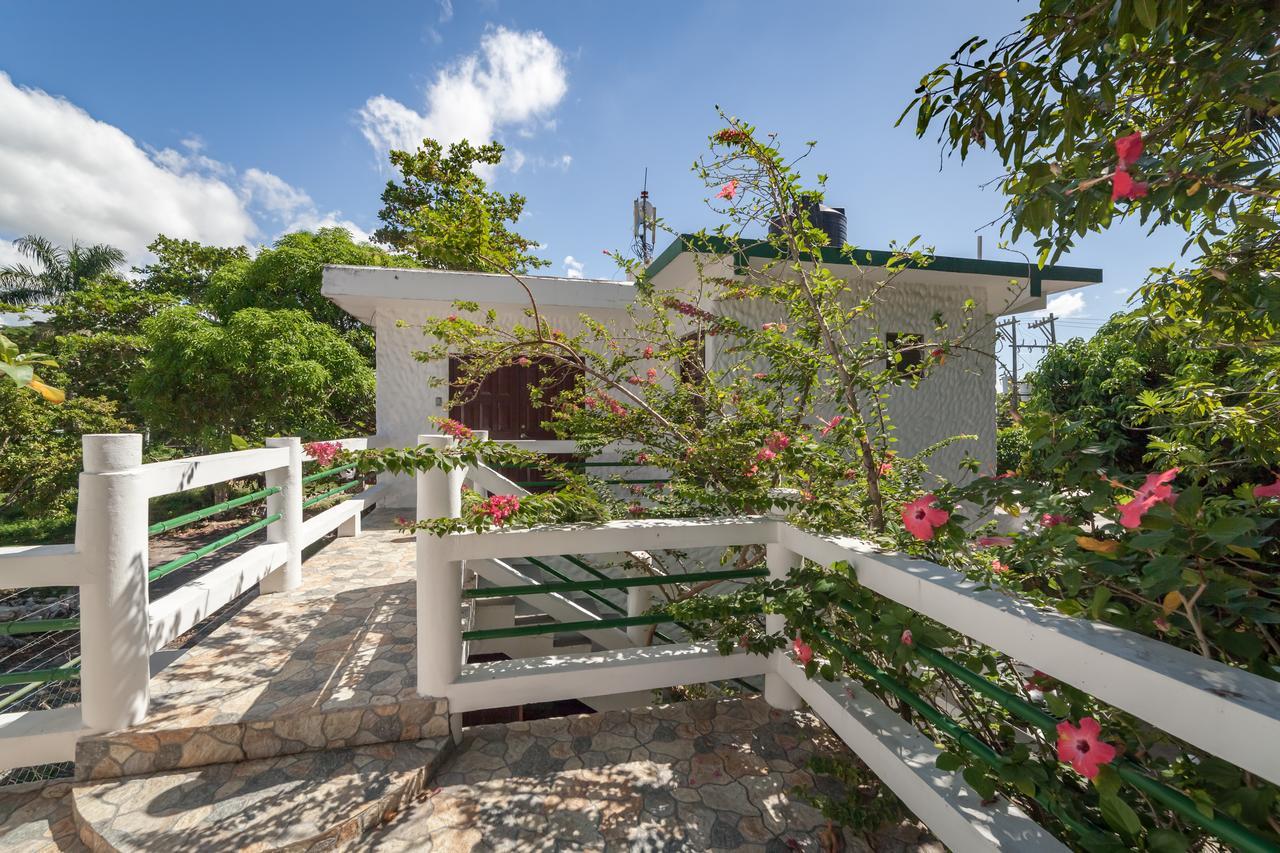 Hotel Beach House Condos,