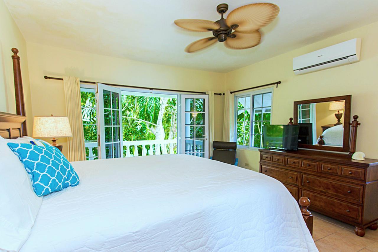 Beach House Condos, Hotel 3*