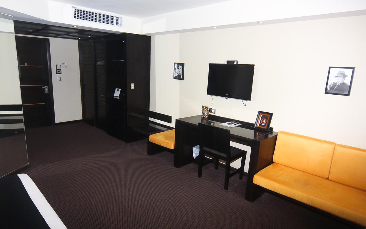 Savoy Boutique 4*