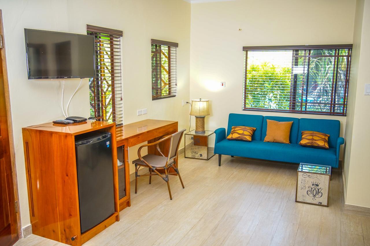 Hotel Sunrise Club