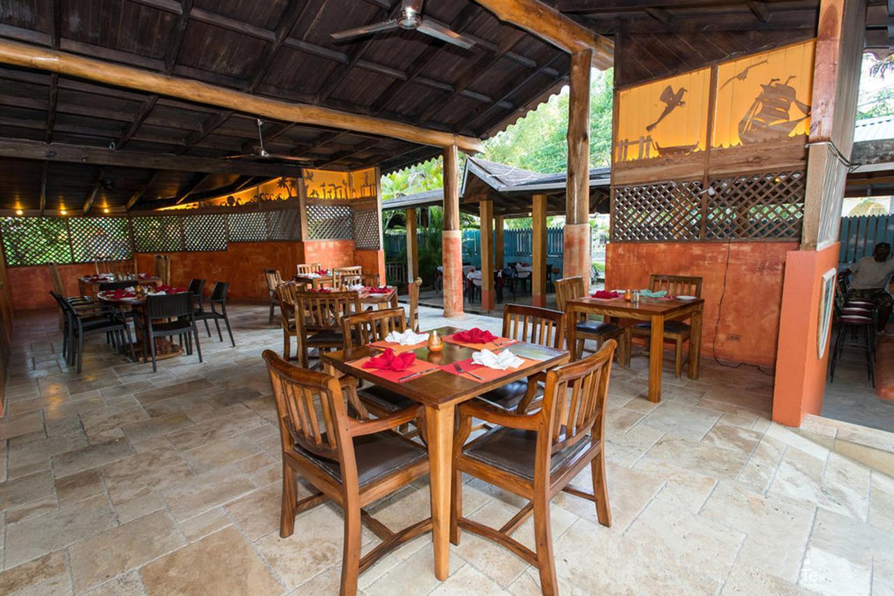 Sunrise Club 3* Negril