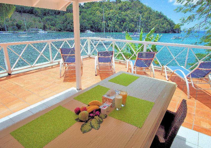 Beach Club & Dive Marigot Bay