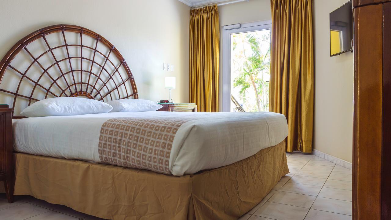 La Quinta Beach Resort *