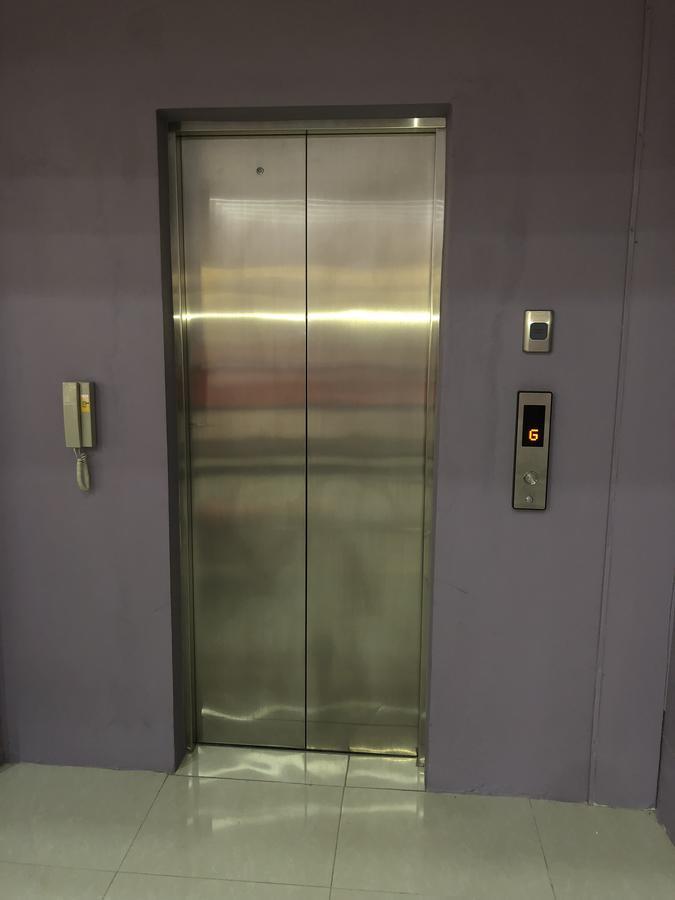 Airport Hotel 2*