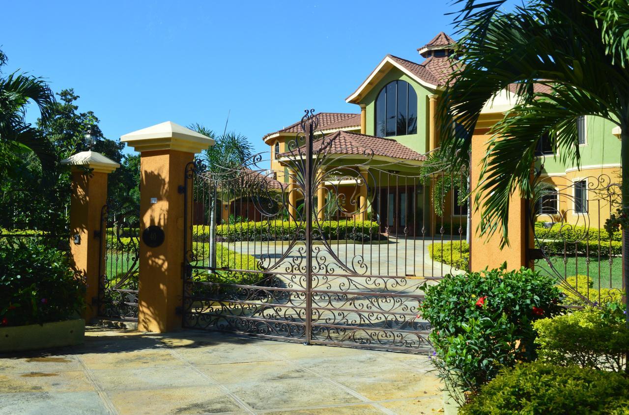 Milbrooks Resort