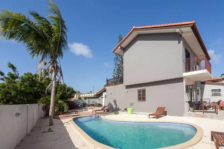 Advantage Curacao Willemstad