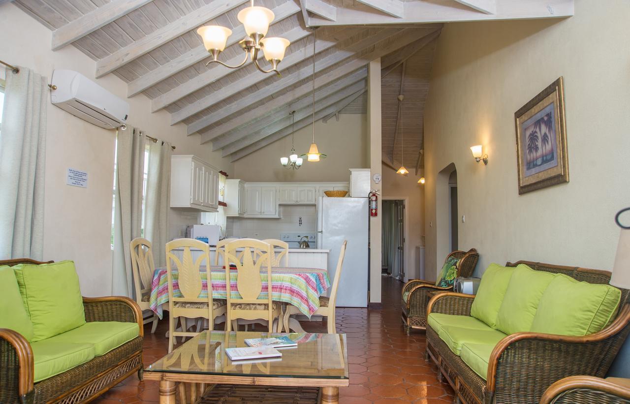 E Prospect St Aparthotel Saint James