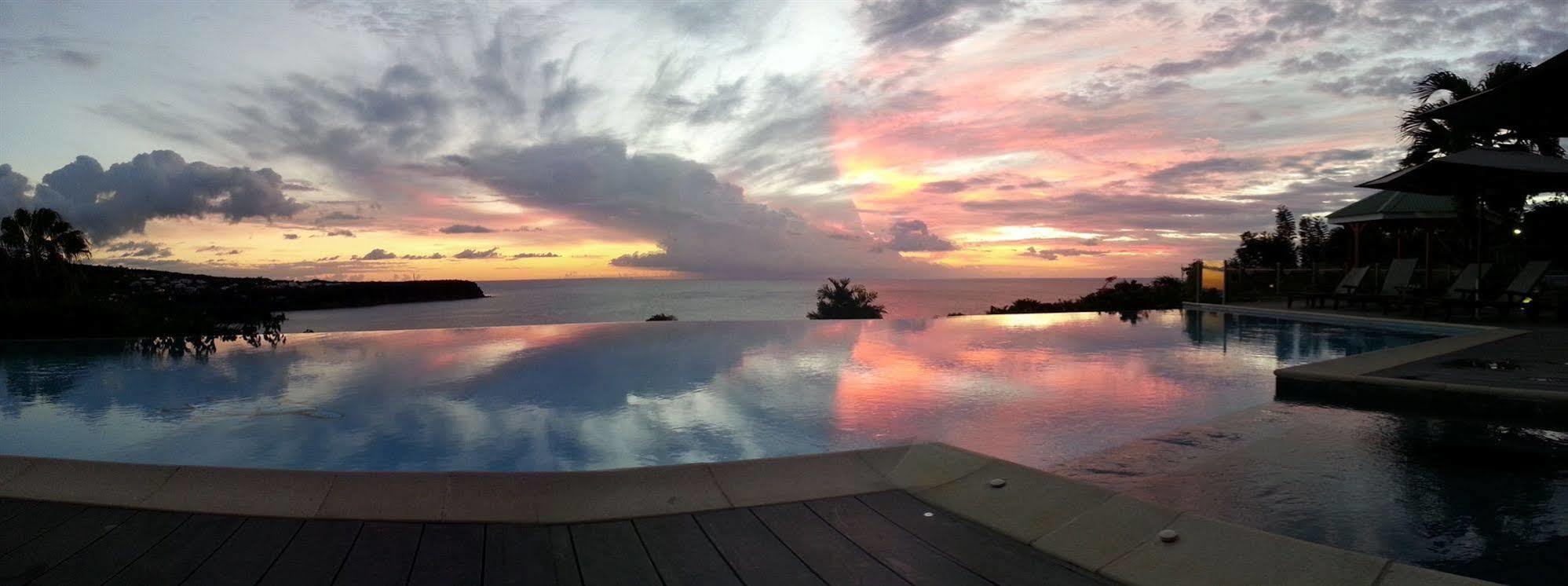 Hotel Le Rayon Vert - Hotel & Restaurant Vue Sur Mer Deshaies