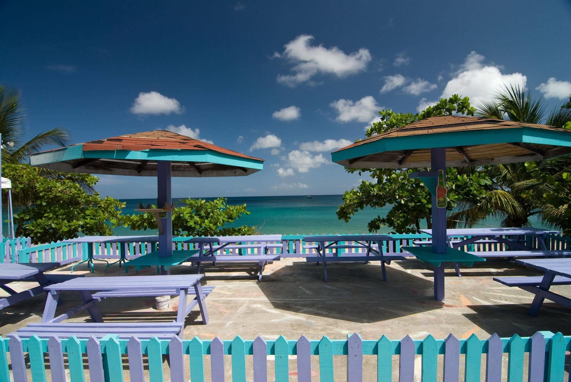 Keegans Beachside Hotel Bequia Island