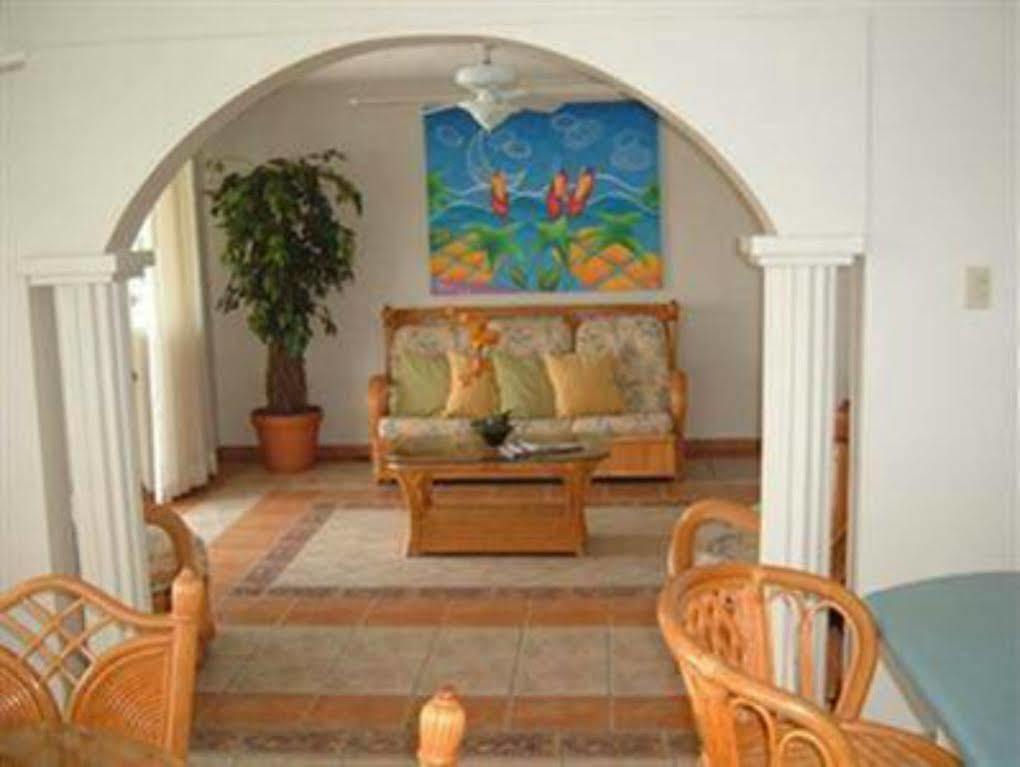 Costa Dorada Beach & 2* Isabela