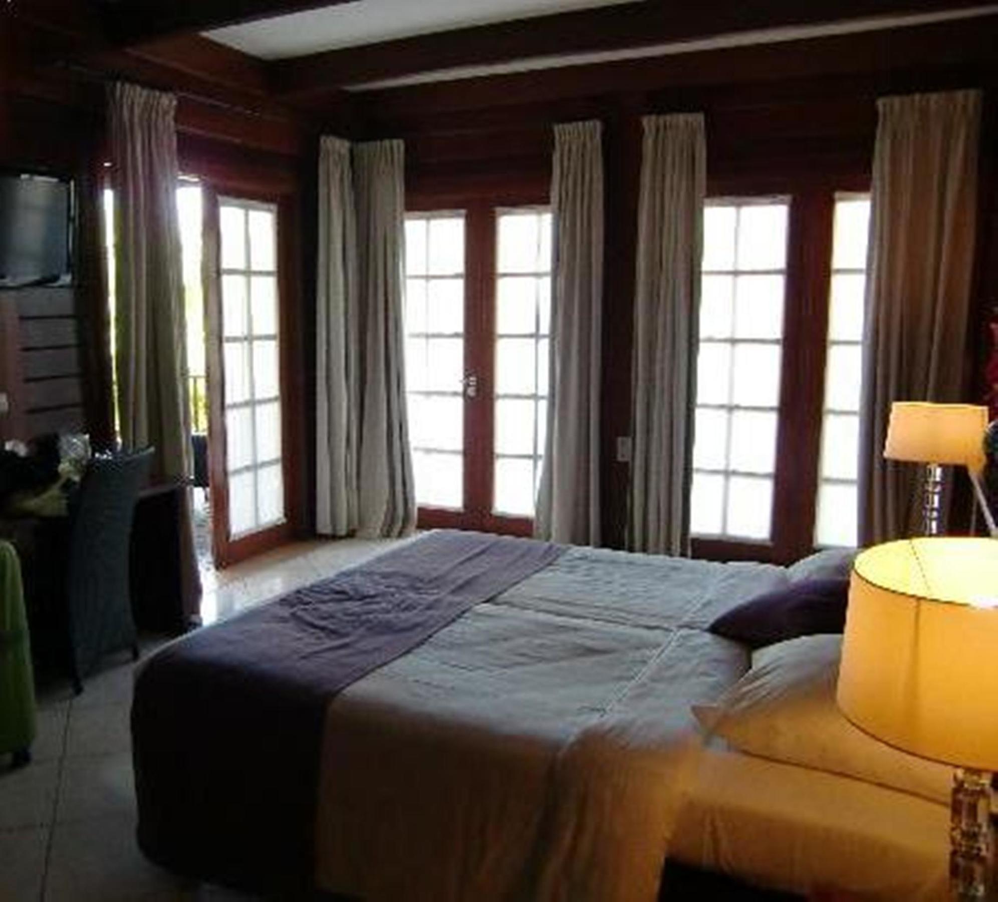 Kontiki Beach Curacao Resort 4*