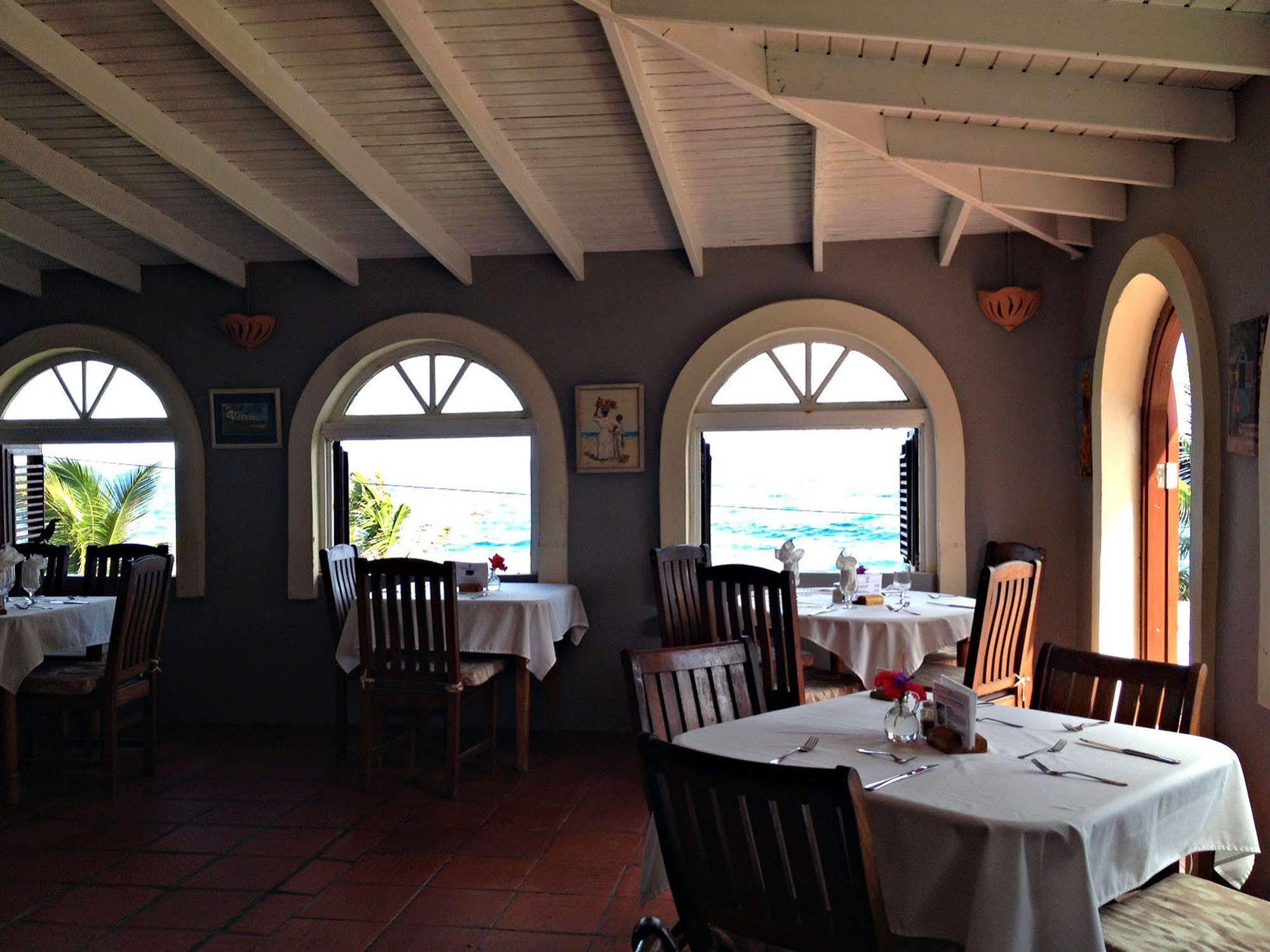 Round House Inn 2*