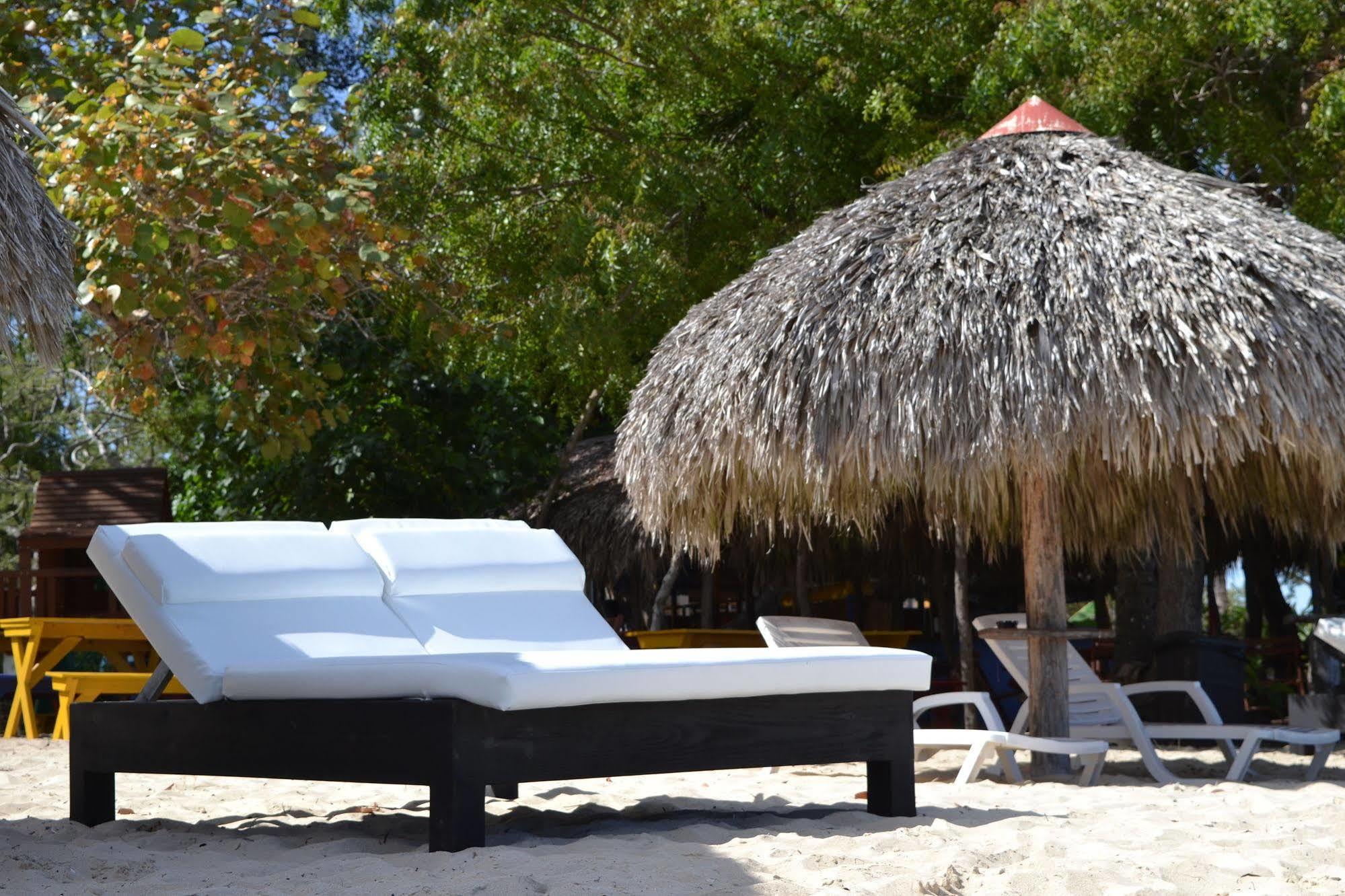 Paradise Island Hotel 3*