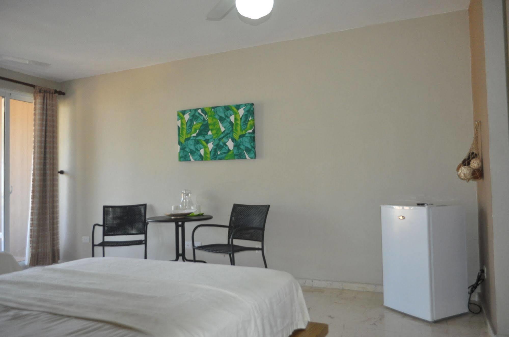 Hotel Paradise Island Punta Rucia