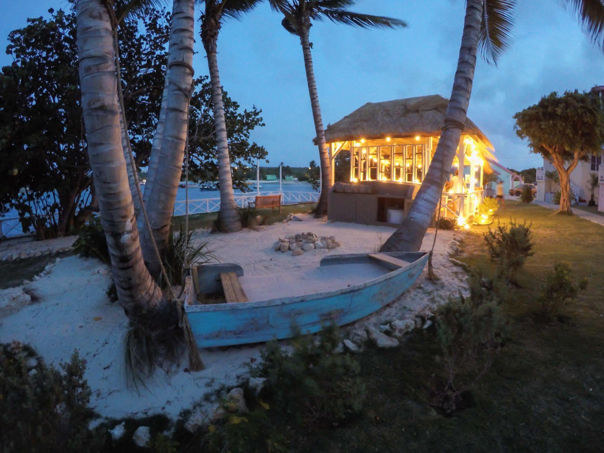 Arawak Beach Guest house 2*