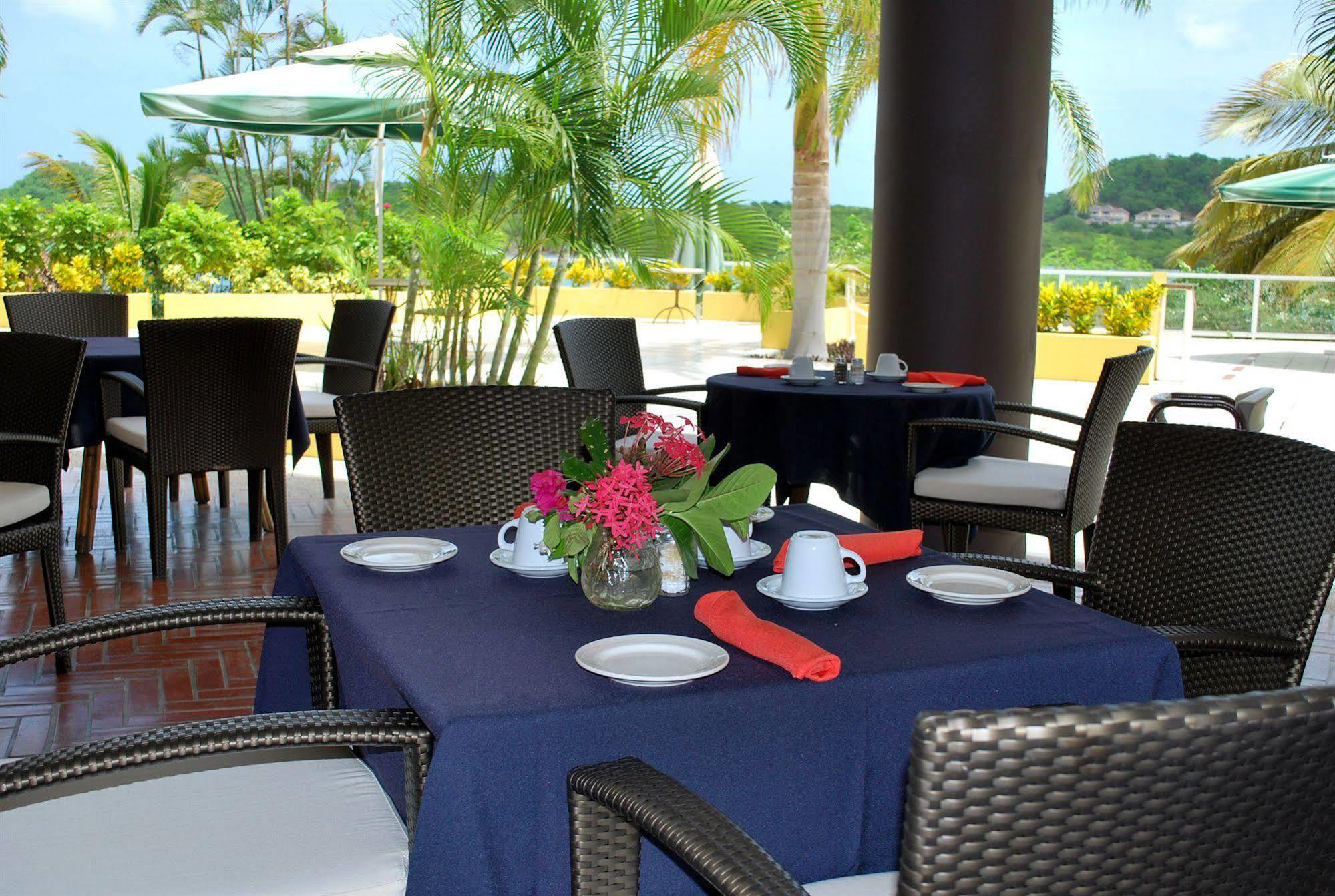 Grand Royal Antiguan 4* Five Islands Village
