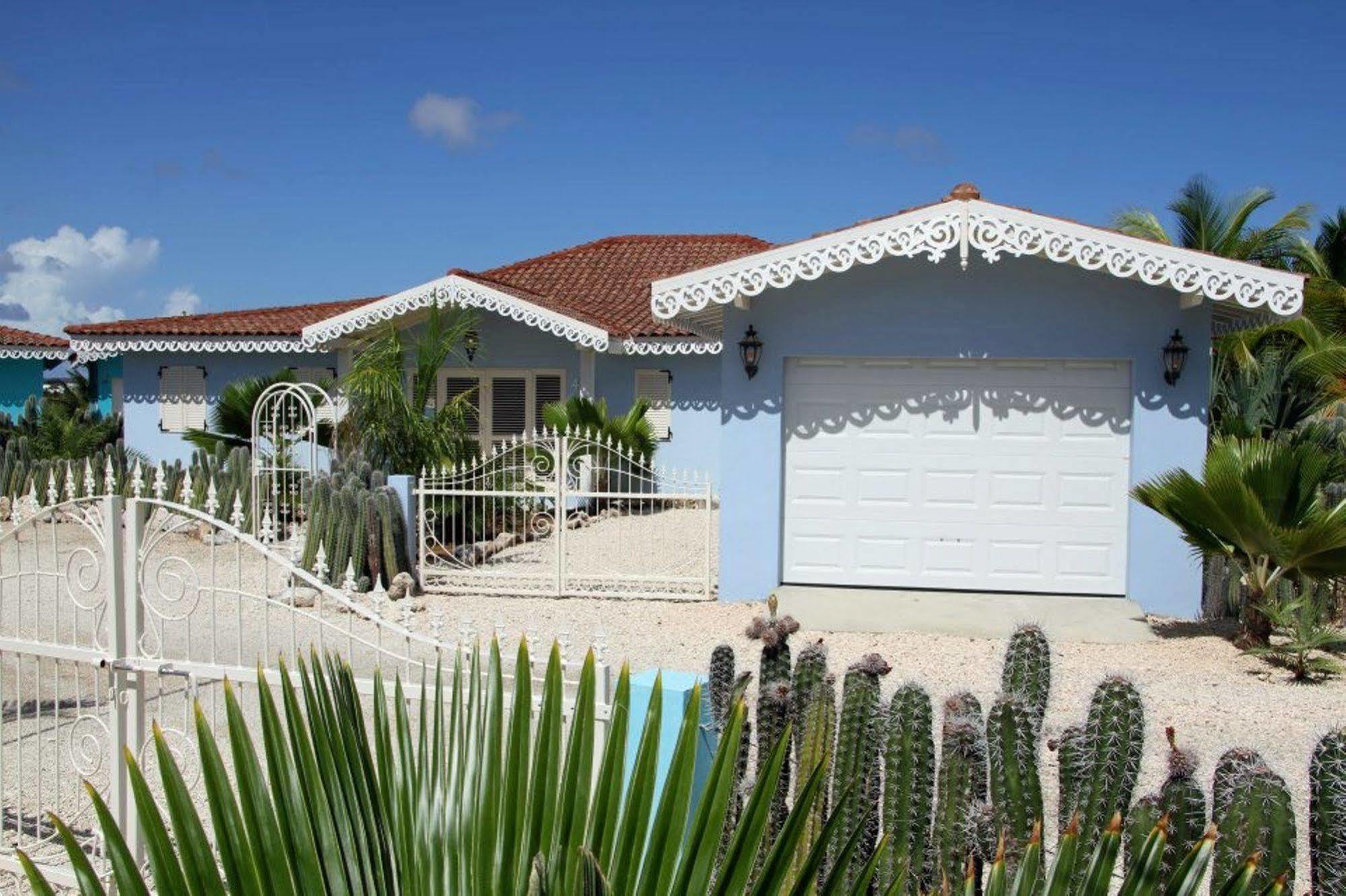 Hotel Ocean Breeze Boutique & Marina Kralendijk